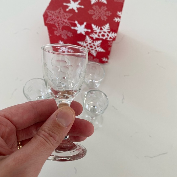 Set of 6 liquor or port glasses - Picture 3 of 3